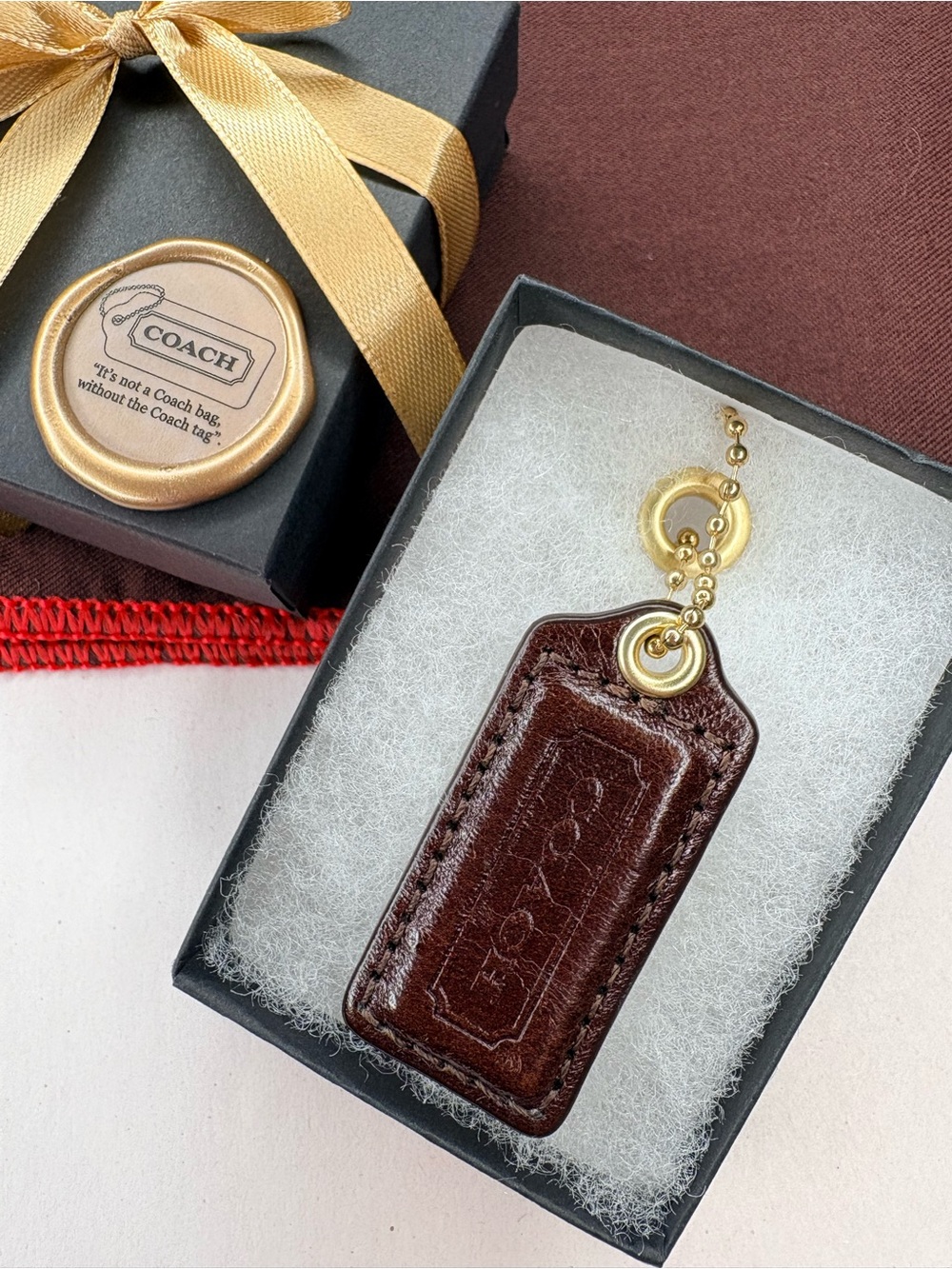 🍫 Y2K 2” Coach Chocolate Brown Glazed Leather Vintage Leather Hang Tag Bag Charm - Picture 8 of 15